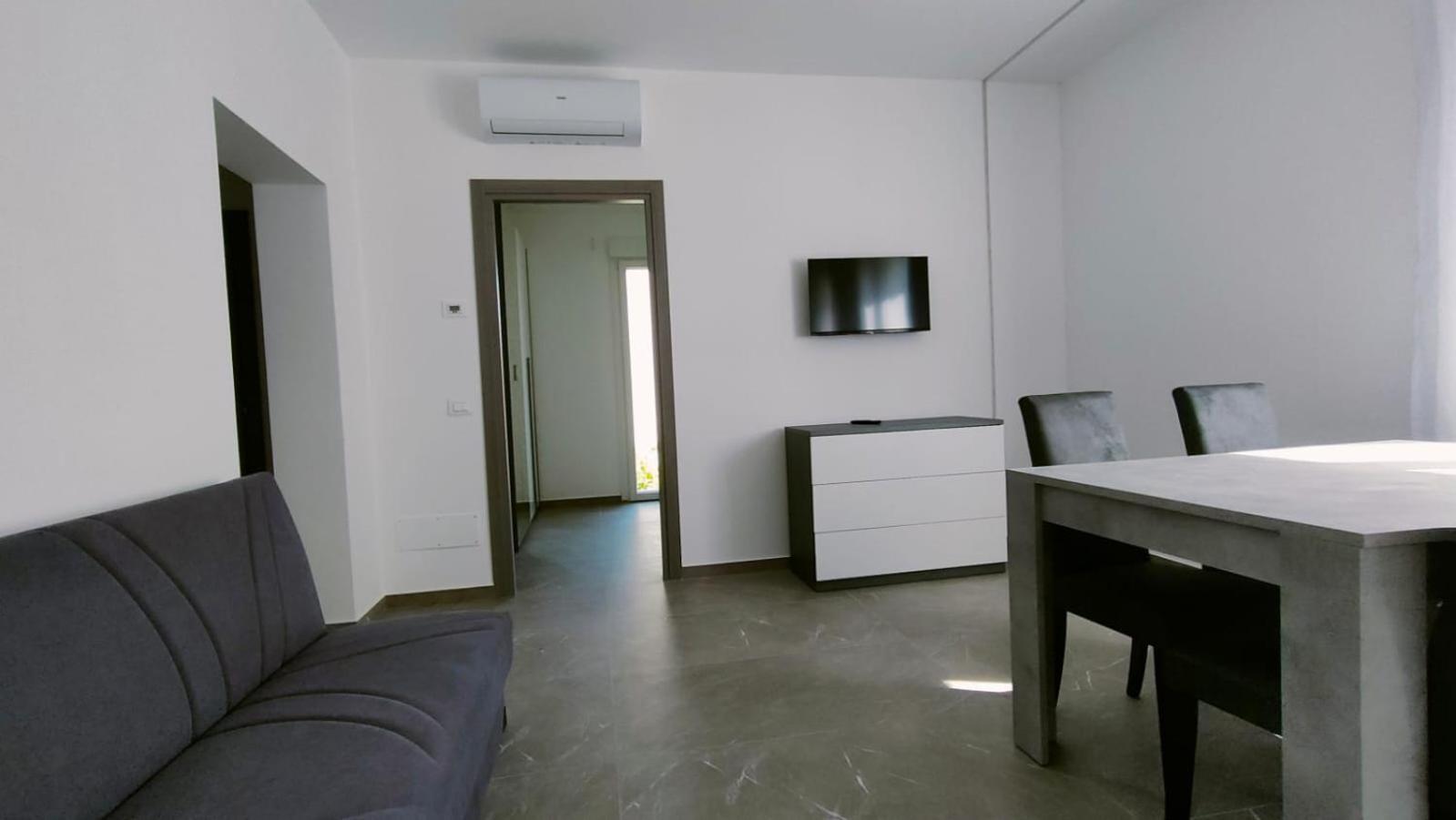 Villa Borghesi Suites Fronte Mare Rimini Eksteriør billede
