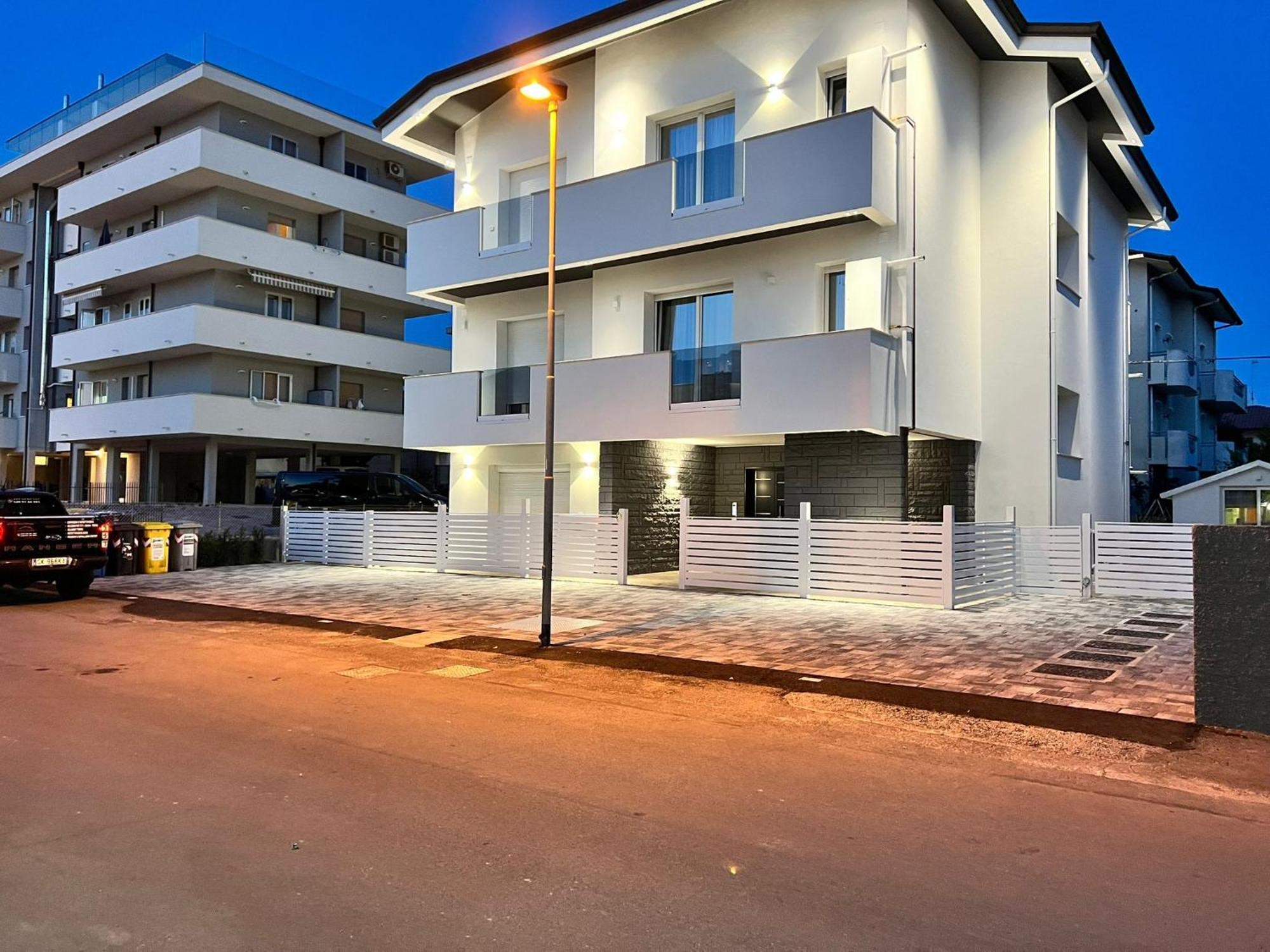 Villa Borghesi Suites Fronte Mare Rimini Eksteriør billede