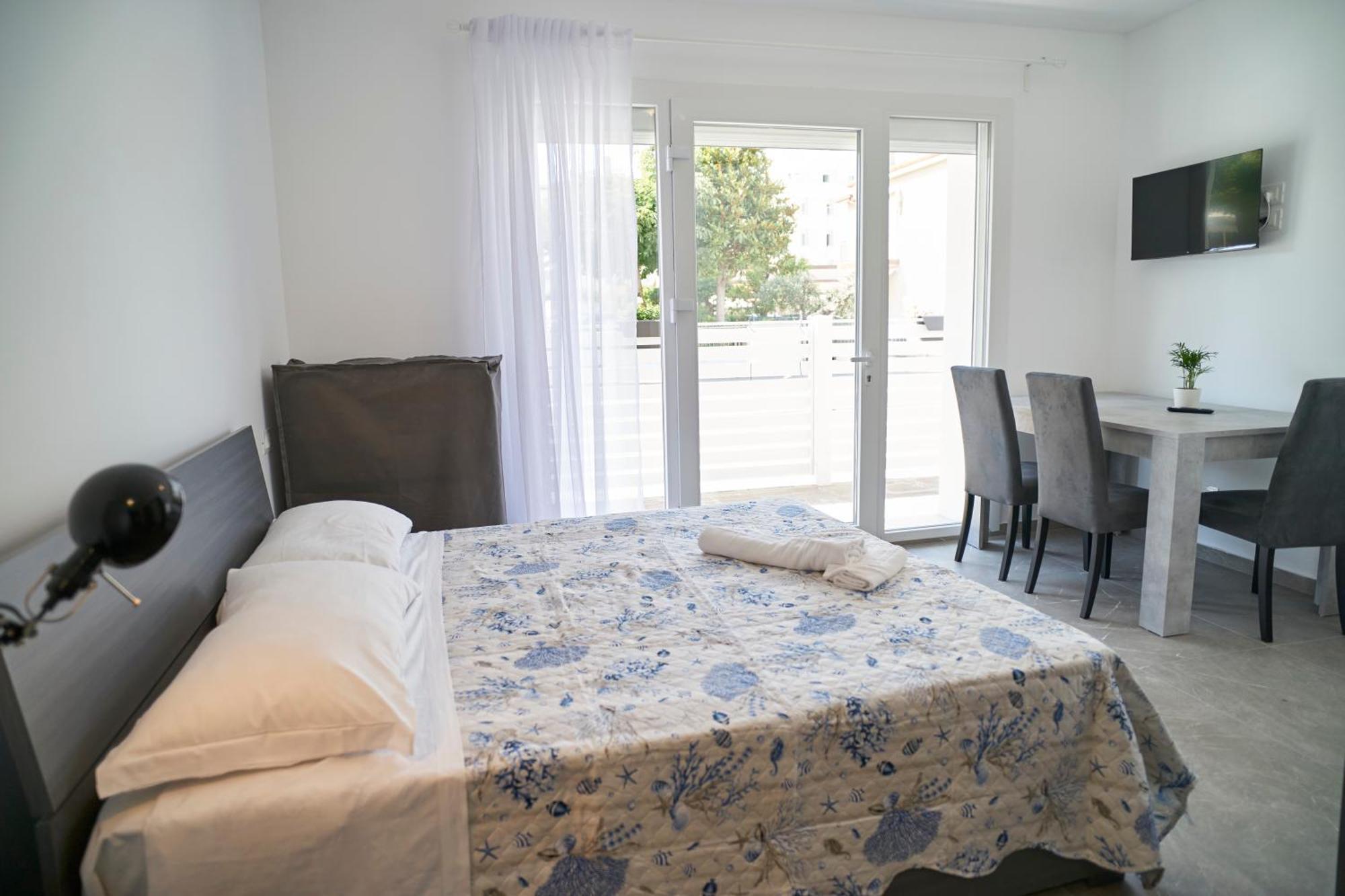 Villa Borghesi Suites Fronte Mare Rimini Eksteriør billede